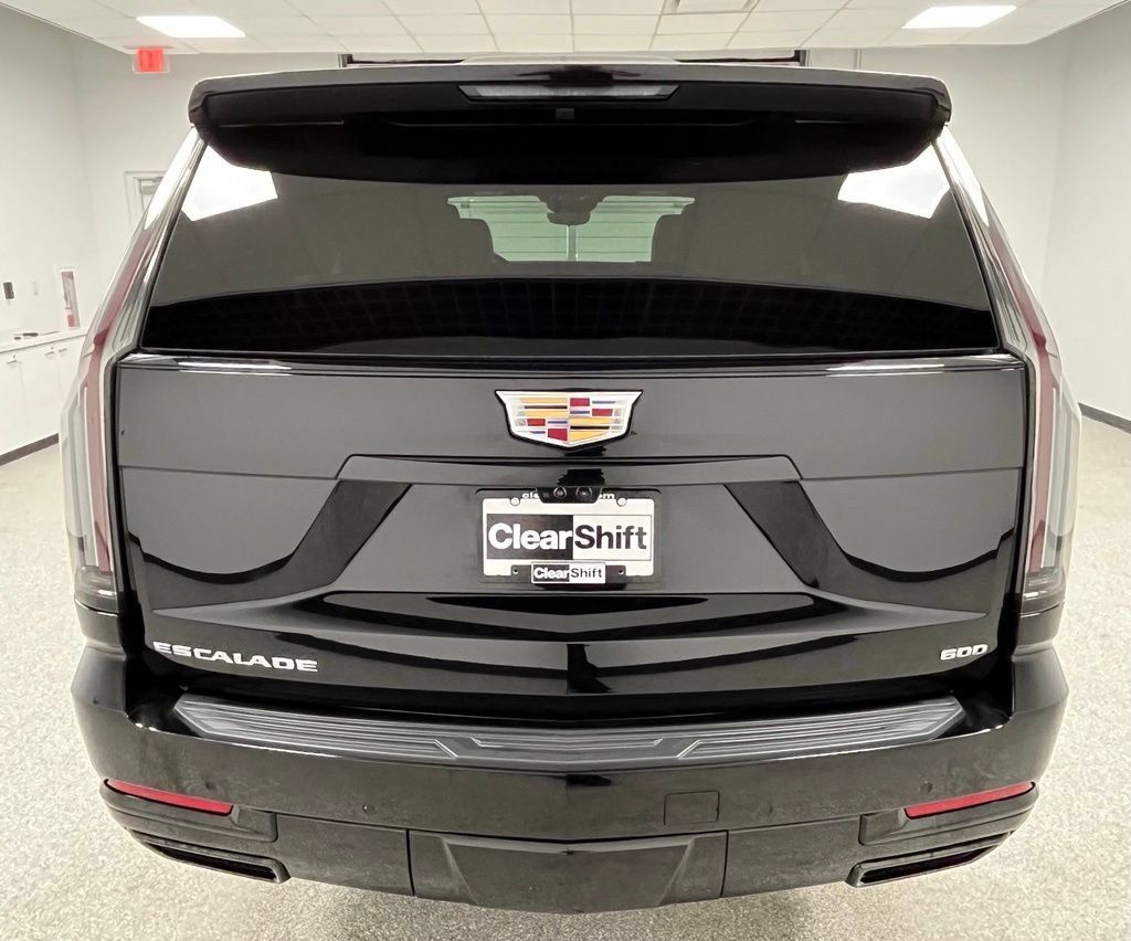 Used 2026 Cadillac Escalade Sport AWD/4WD image 9