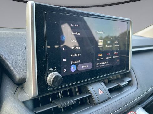 Certified 2025 Toyota RAV4 XLE w/ Convenience Package FWD image 22
