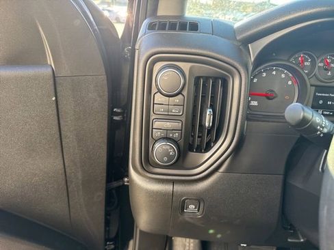 Used 2020 Chevrolet Silverado 1500 Custom w/ Custom Value Package image 14