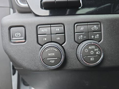 New 2026 Chevrolet Silverado 2500 LTZ w/ Z71 Chrome Sport Edition image 21