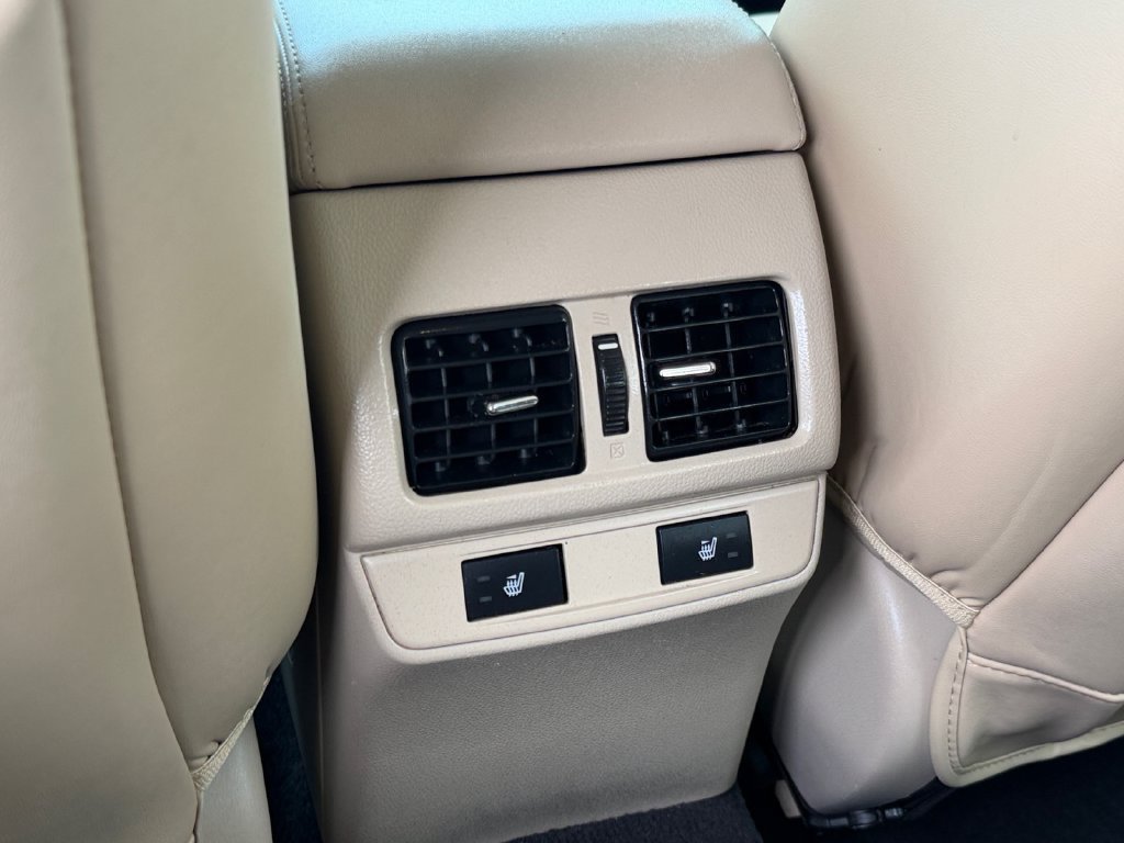 Used 2017 Subaru Outback 2.5i Limited AWD/4WD image 17