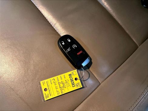 Used 2015 Jeep Grand Cherokee Limited AWD/4WD image 11