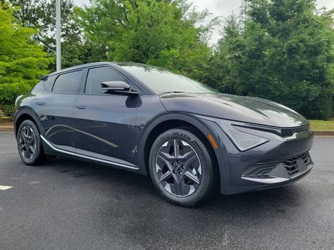 New 2026 Kia EV6 Light RWD image 3