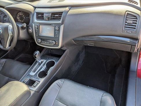 Used 2016 Nissan Altima 2.5 SL w/ 2.5 Technology w/LED Package image 21