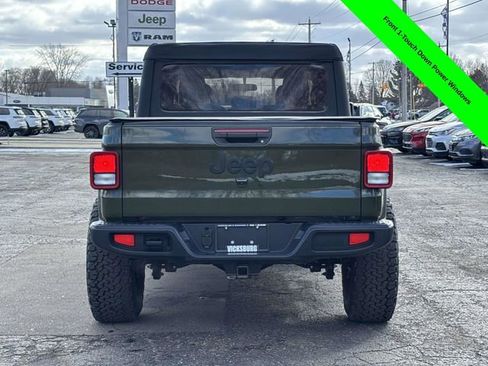 Used 2023 Jeep Gladiator Sport image 34