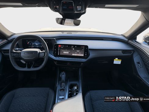 New 2026 Dodge Charger Scat Pack w/ Blacktop Package AWD/4WD image 9
