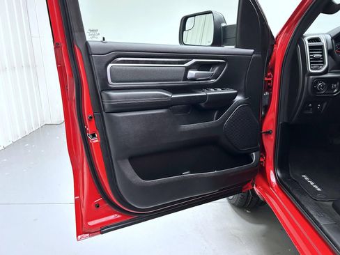 Used 2022 RAM 1500 Big Horn AWD/4WD image 9