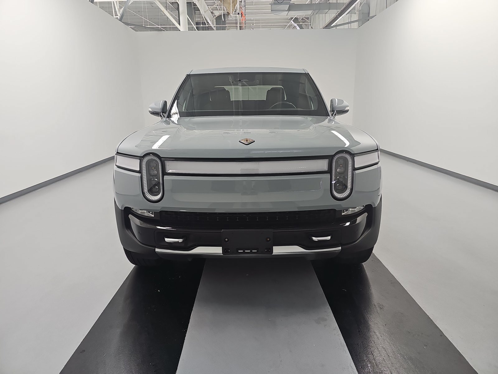 Used 2023 Rivian R1T Adventure Quad AWD/4WD image 8