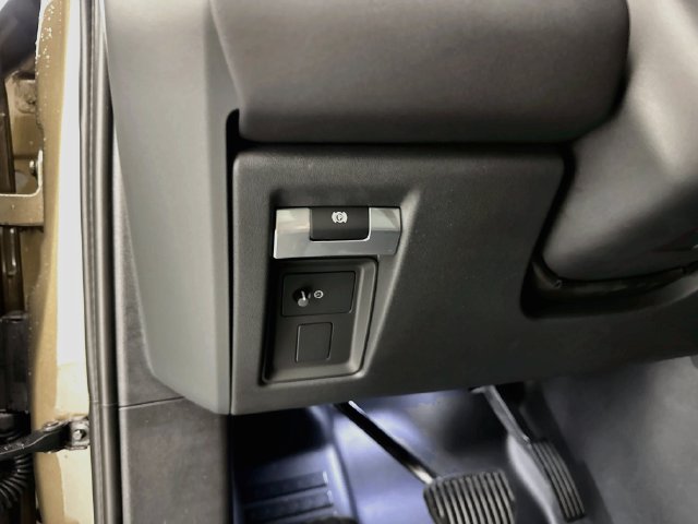 New 2026 Land Rover Defender 110 S AWD/4WD image 10