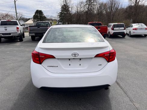 Used 2019 Toyota Corolla SE w/ Carpet Mat Package (TMS) image 6