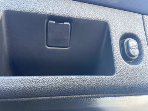 Used 2019 Chevrolet Tahoe LT image 9