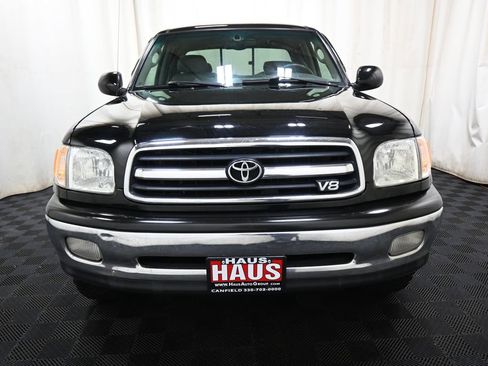 Used 2002 Toyota Tundra Limited image 2