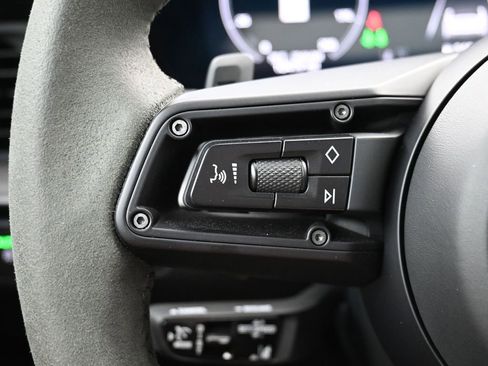 Certified 2025 Porsche 911 Carrera image 24