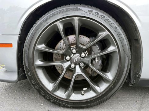 Used 2021 Dodge Challenger R/T Scat Pack RWD image 6