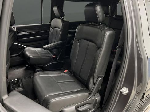 Used 2023 Jeep Wagoneer Series II w/ Premium Group I image 31