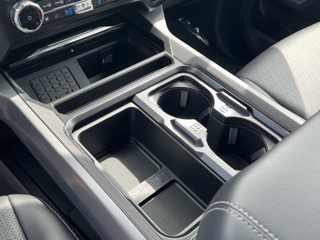 New 2026 Ford F450 Lariat AWD/4WD image 32