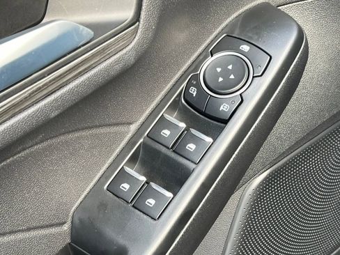 New 2024 Ford Escape SE w/ PHEV Premium Package FWD image 15