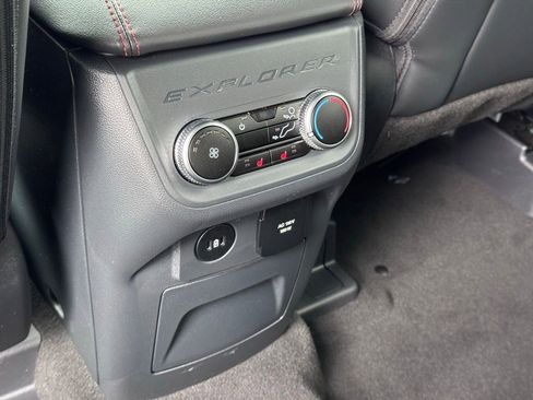 Used 2026 Ford Explorer ST AWD/4WD image 27