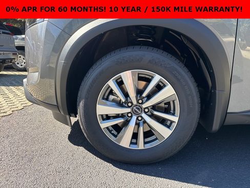 New 2025 Nissan Pathfinder SL w/ Black Appearance Package image 11