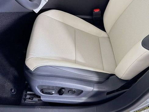 New 2025 Lexus ES 350 w/ Premium Package image 21