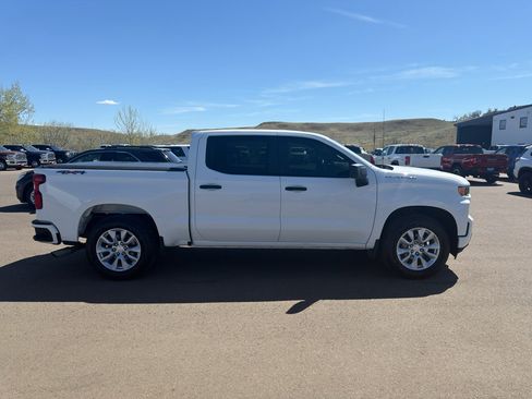 Used 2019 Chevrolet Silverado 1500 Custom AWD/4WD image 21