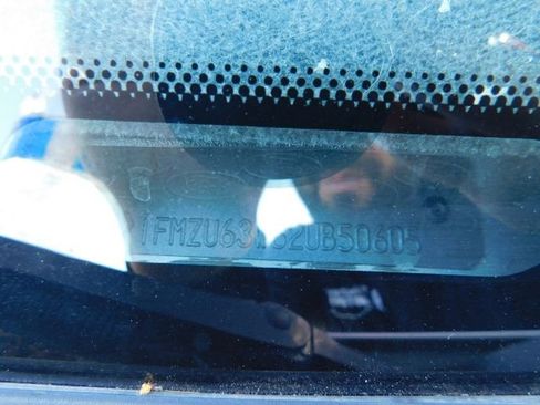 Used 2002 Ford Explorer XLT image 19