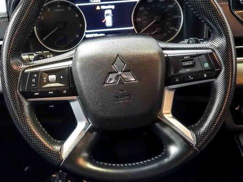 Used 2024 Mitsubishi Outlander SE AWD/4WD image 18
