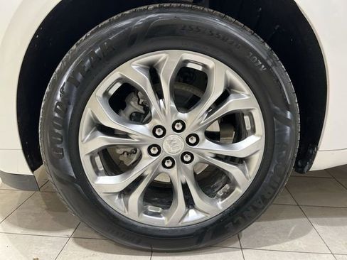 Used 2021 Buick Enclave Avenir w/ Avenir Technology Package image 31