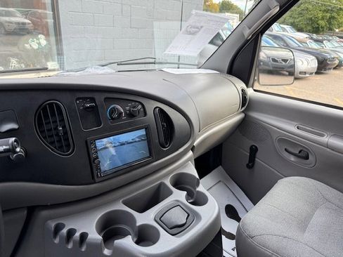 Used 2002 Ford E-250 and Econoline 250 image 15