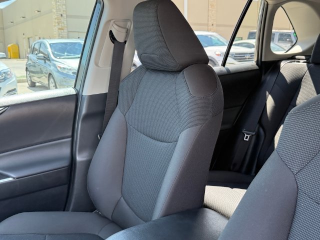 Used 2025 Toyota RAV4 LE FWD image 14