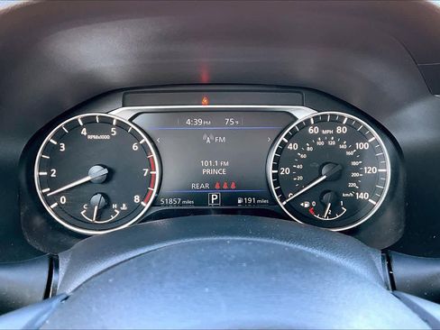 Used 2024 Nissan Altima 2.5 SV image 25