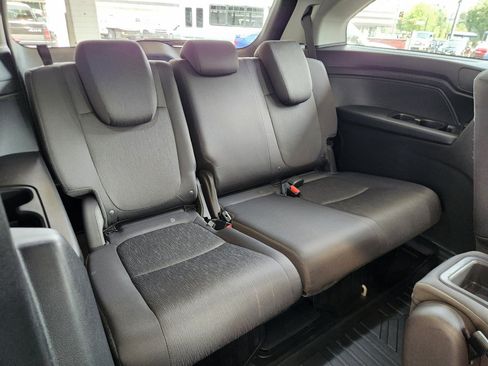 Used 2019 Honda Odyssey EX image 8