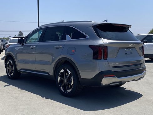 New 2026 Kia Sorento EX FWD image 6