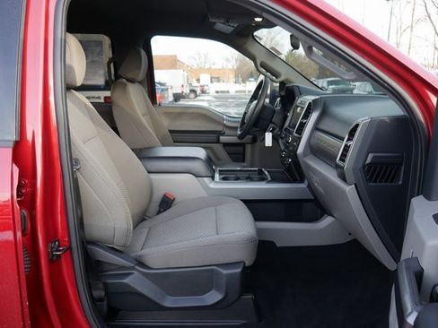 Used 2022 Ford F250 XLT w/ XLT Premium Package image 28