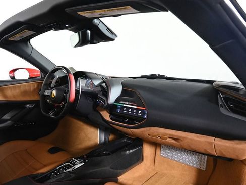 Certified 2025 Ferrari SF90 Spider AWD/4WD image 18