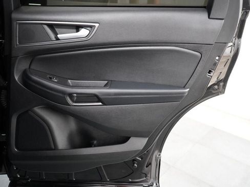 Used 2022 Ford Edge SE w/ Black Appearance Package AWD/4WD image 22