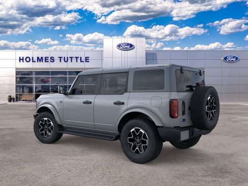 New 2026 Ford Bronco Outer Banks AWD/4WD image 4