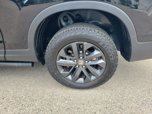 Certified 2025 Honda Ridgeline Sport image 9