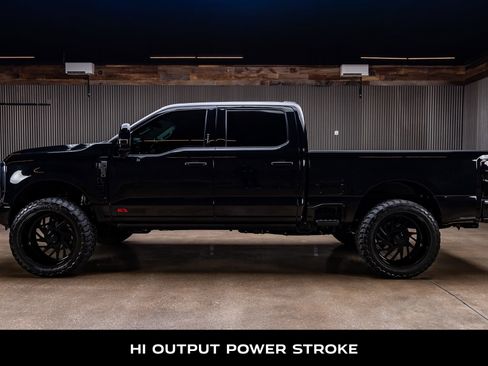 Used 2023 Ford F250 Lariat w/ Lariat Ultimate Package AWD/4WD image 5