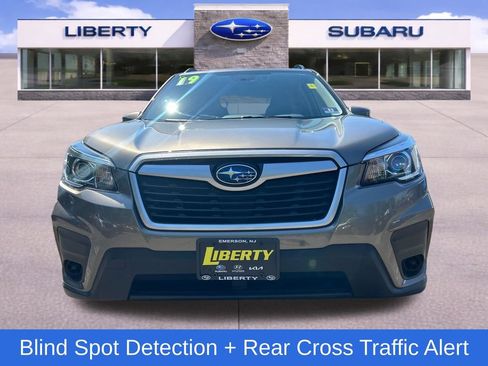 Used 2019 Subaru Forester Premium AWD/4WD image 10