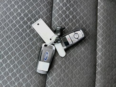 Used 2025 Ford Escape Active FWD image 17