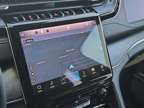 Used 2023 Jeep Grand Cherokee 4WD 4xe image 27