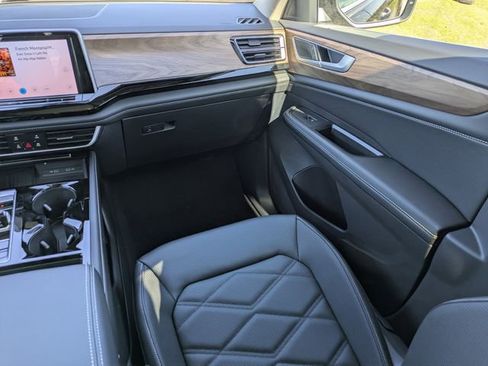 New 2026 Volkswagen Atlas SE FWD image 18