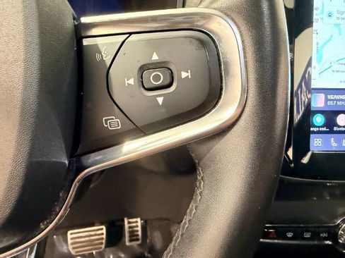 Used 2022 Volvo XC40 P8 Recharge Plus AWD/4WD image 36