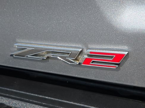 Used 2025 Chevrolet Colorado ZR2 w/ Technology Package image 9