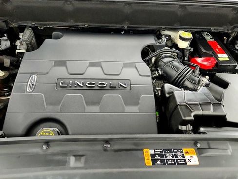 Used 2016 Lincoln MKX Select w/ Select Plus Package FWD image 25