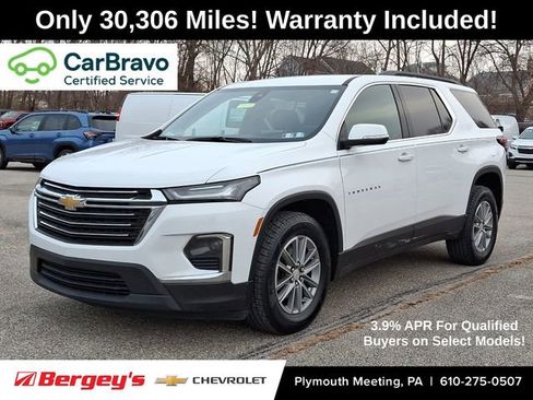 Certified 2023 Chevrolet Traverse LT image 1