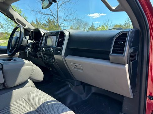 Used 2020 Ford F150 XLT w/ Equipment Group 302A Luxury AWD/4WD image 12