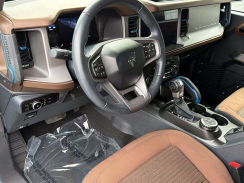 Used 2023 Ford Bronco Outer Banks AWD/4WD image 4