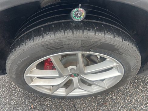 Used 2019 Alfa Romeo Stelvio Sport w/ Quick Order Package 22J Sport image 10